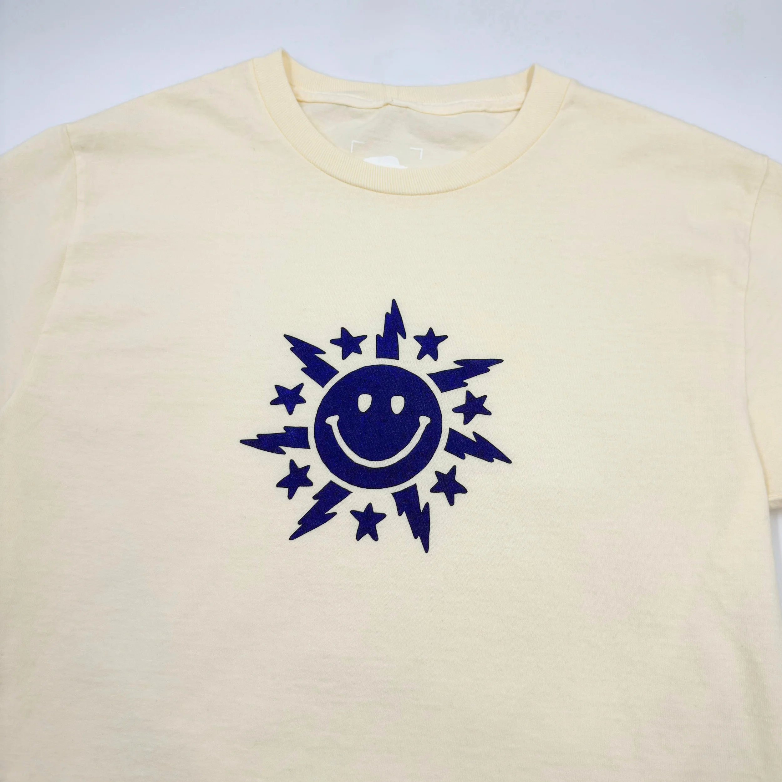 Buffalo City Seal Smiley Face Cream T-Shirt - Image 4