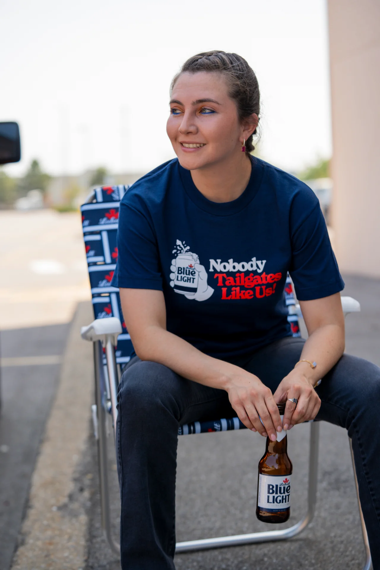 Labatt Nobody Tailgates Like Us! Navy & Red T-Shirt - Image 2