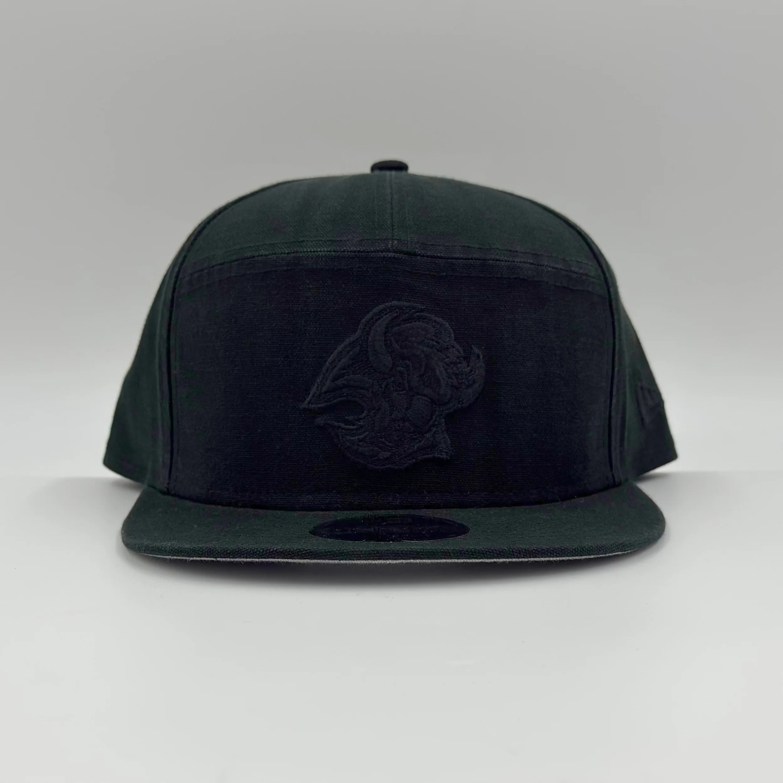 New Era 9FIFTY Buffalo Sabres Alternate Logo Black Tonal Canvas Snapback - Image 2